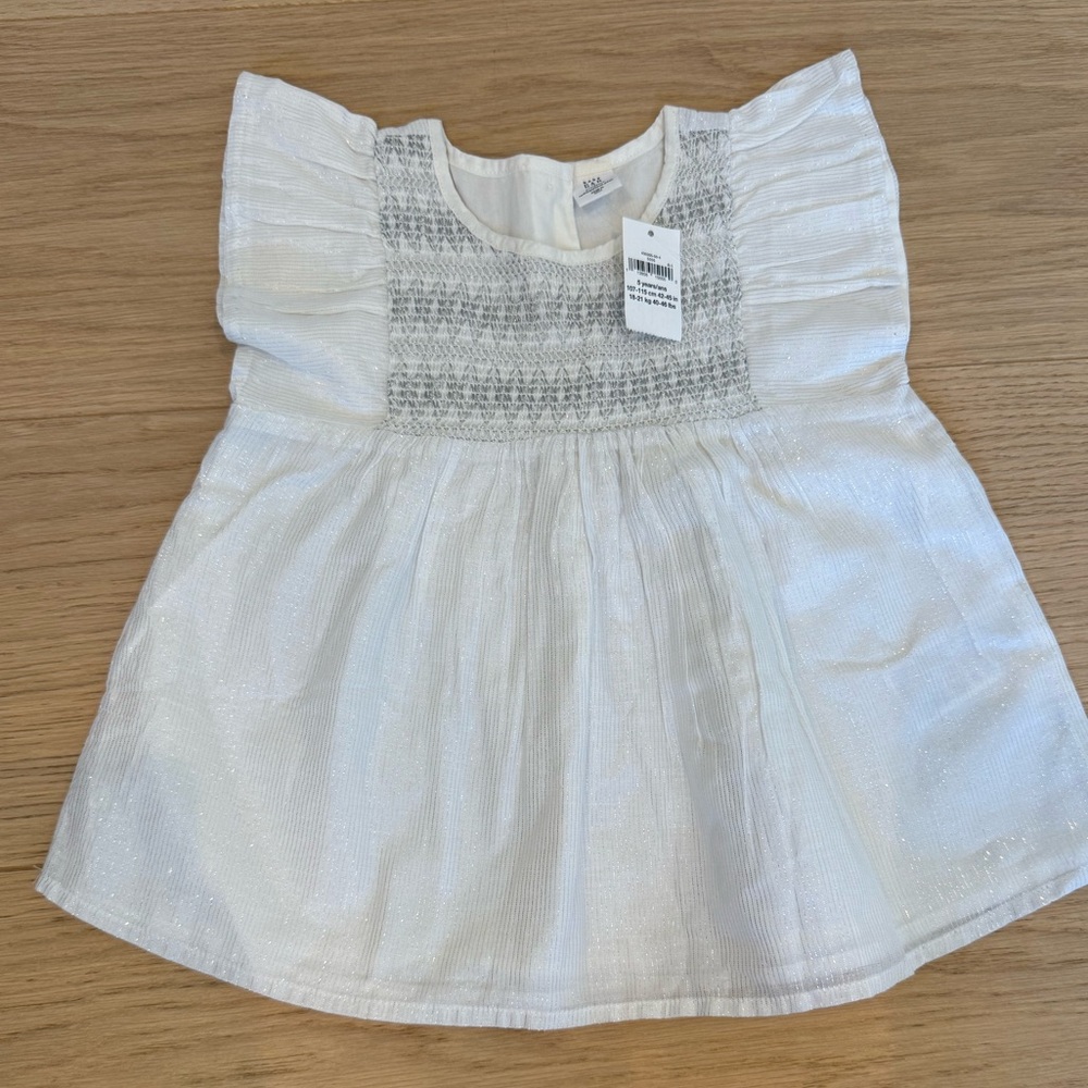 White Kids Top with Ruffle Sleeves - GAP -size 5